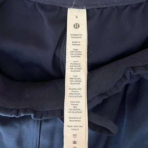 {Lululemon} Stretch High-Rise Jogger Shorter Length in True Navy - Womens 8